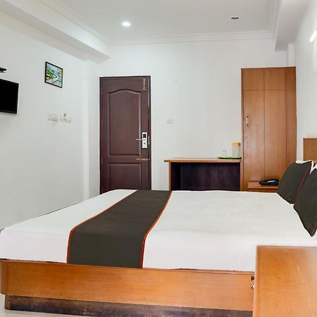 فندق Collection O Coastal Grand Kurunji Meredian كوديكانال المظهر الخارجي الصورة