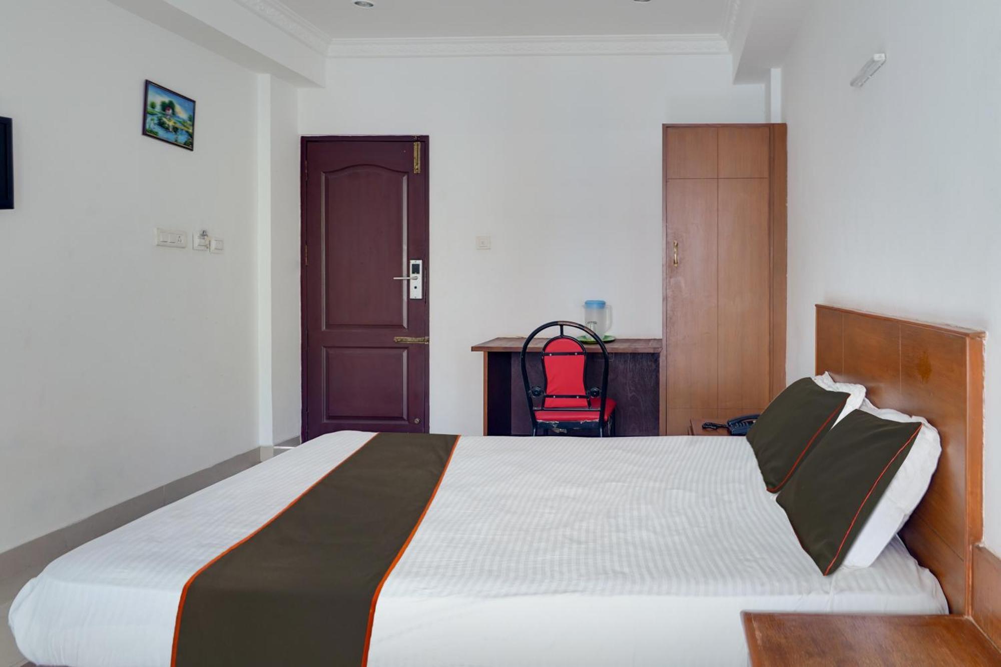 فندق Collection O Coastal Grand Kurunji Meredian كوديكانال المظهر الخارجي الصورة